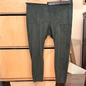 Gorgeous green faux-suede leggings